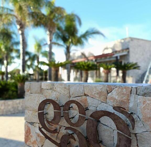 חדר סטנדרט נוף לבריכה, Egò Salento