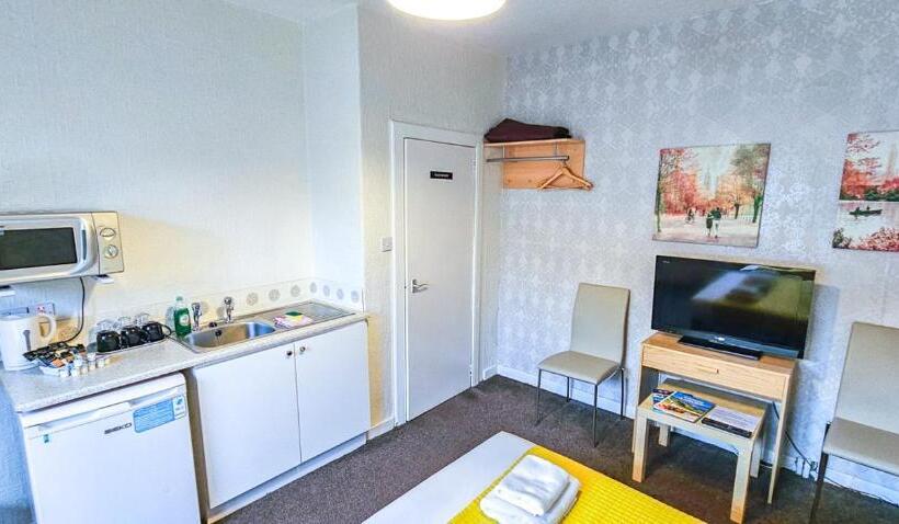 חדר סטנדרט לשלושה, Mystayinn Strathblane House