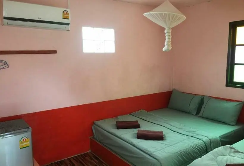 اتاق استاندارد سه تخته با چشمانداز باغ, Pai Modern House