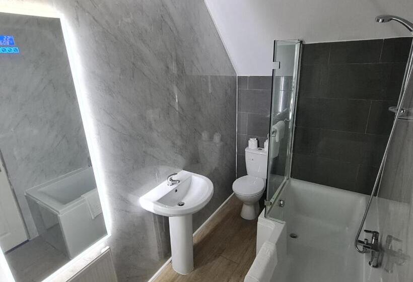 חדר סטנדרט נוף לים, Royal Marine Hotel Dunoon