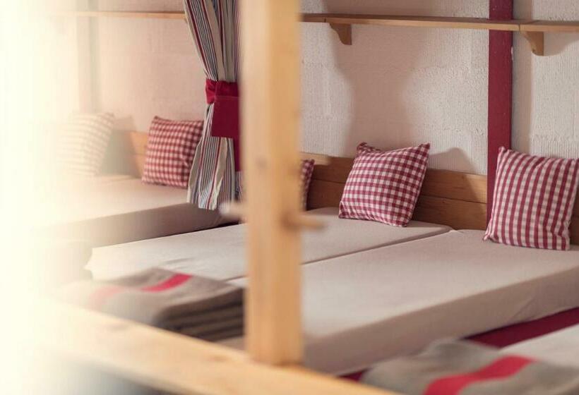 Yatak Paylaşımlı Oda, Berghaus Diavolezza