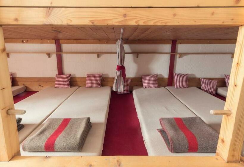 Yatak Paylaşımlı Oda, Berghaus Diavolezza