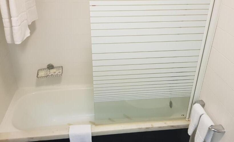 스탠다드 스튜디오, Apartamentos Turisticos Avenue Park