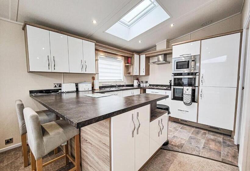 1ベッドルームアパートメント, Chycara