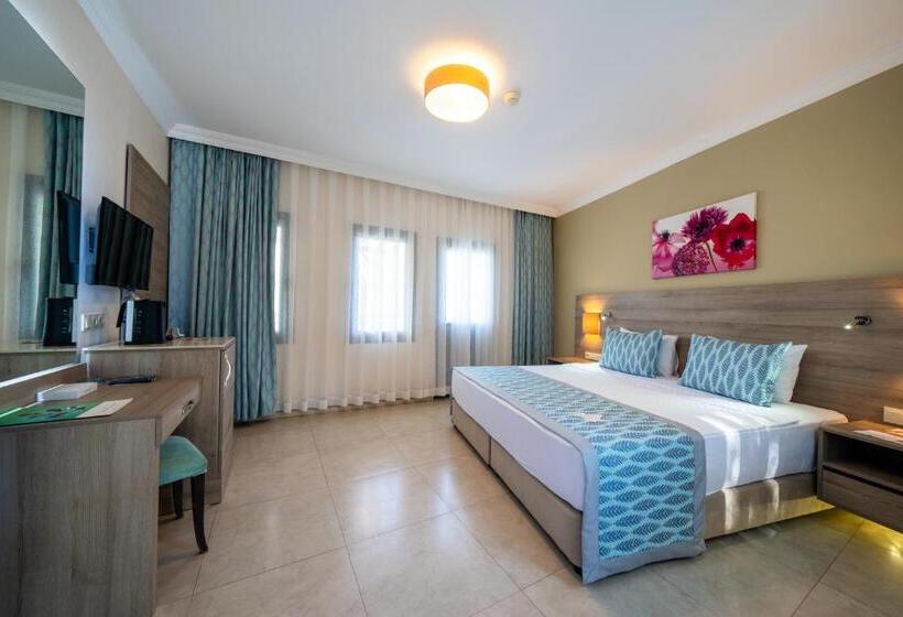 חדר משפחתי, Bodrum Park Resort