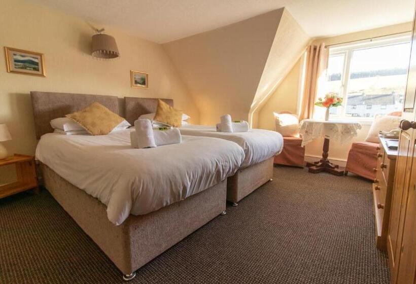 חדר פנטהאוז, Auld Cross Keys Inn