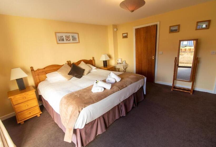 חדר סופריור, Auld Cross Keys Inn