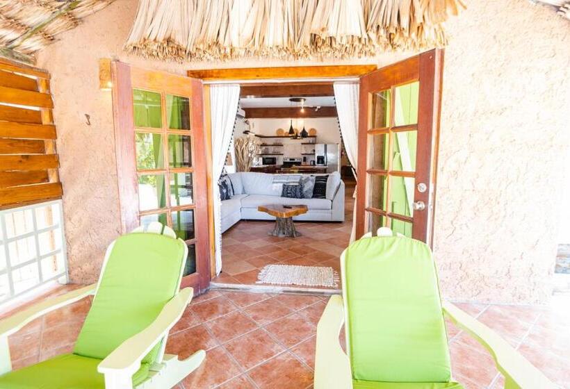 2 Bedroom Superior Suite Sea View, Caye Casa