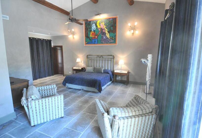 プールビュースイート, Domaine Du Grand Malherbes