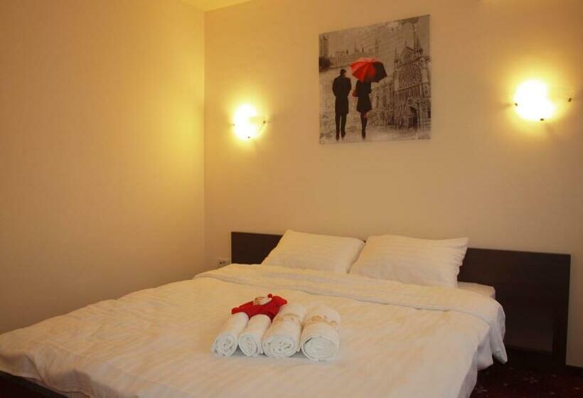 Habitació Estàndard, Marie