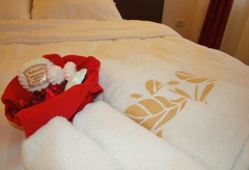 Habitació Estàndard, Marie