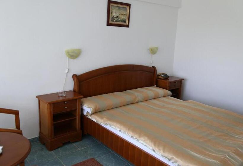 Номер Стандарт, Orfeu