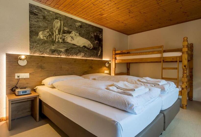 חדר משפחתי, Walser