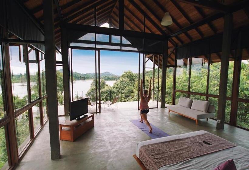 Люкс Премиум, Wild Grass Nature Resort