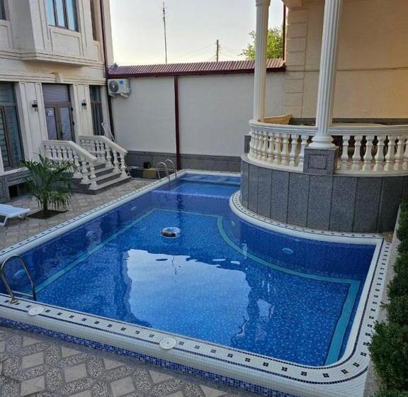 חדר משפחתי, Oscar