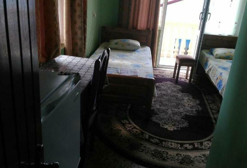 اتاق استاندارد با بالکن, Shorena