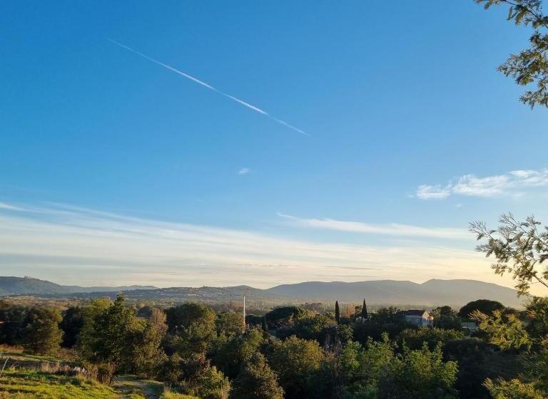 Номер Стандарт Вид на Сад, Logement équipé