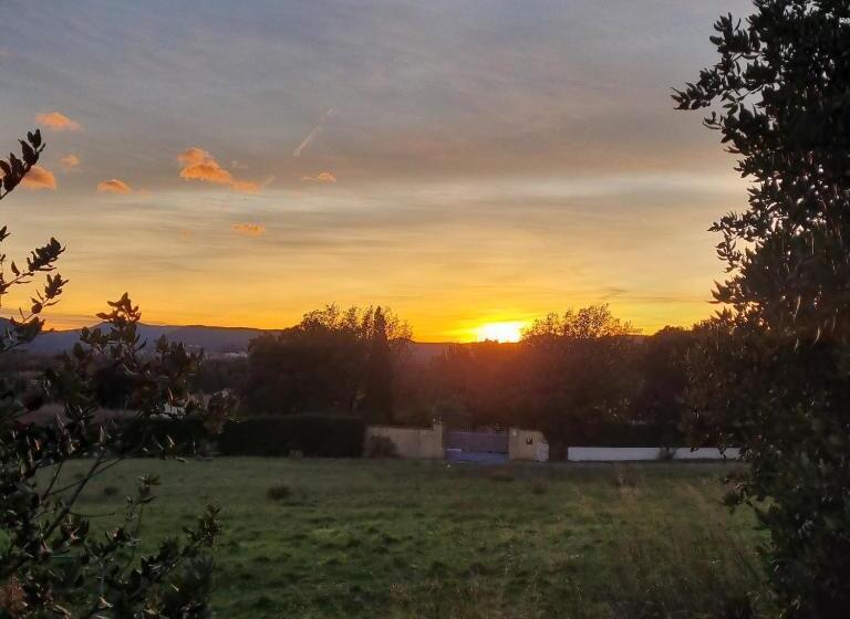 Номер Стандарт Вид на Сад, Logement équipé