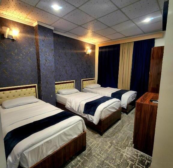 اتاق استاندارد سه تخته با چشم‌انداز, Vote