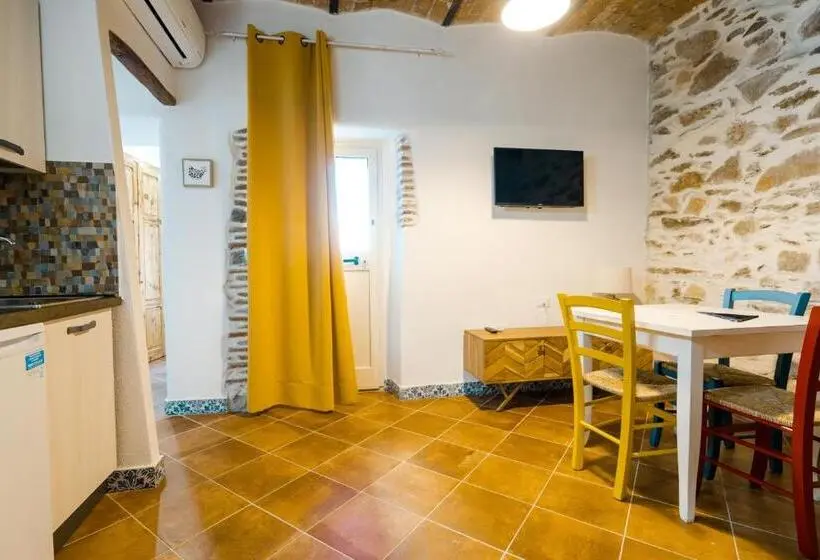 オーシャンビュースタンダードルームバルコニー付き, Panoramic Loft Con Uso Cucina ,casa Raimonda, Ammentos Posada