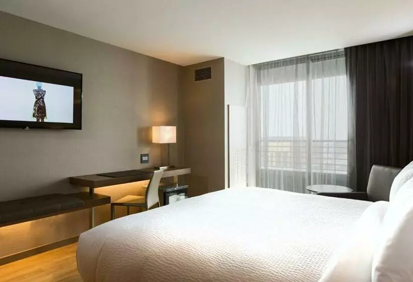 キングサイズベッドのスタンダードルーム, Ac Hotel Cincinnati At Liberty Center