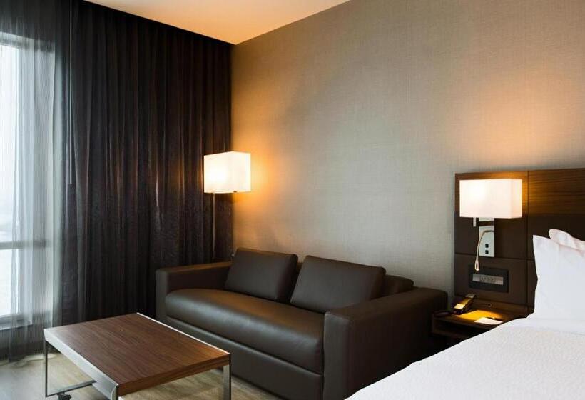 חדר סטנדרט עם מיטת קינג, Ac Hotel Cincinnati At Liberty Center