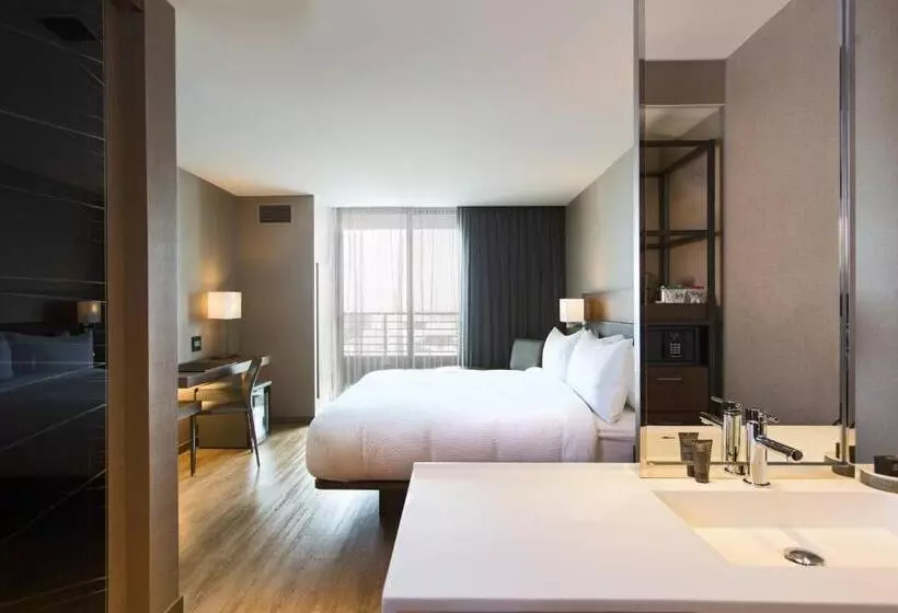キングサイズベッドのスイートルーム, Ac Hotel Cincinnati At Liberty Center