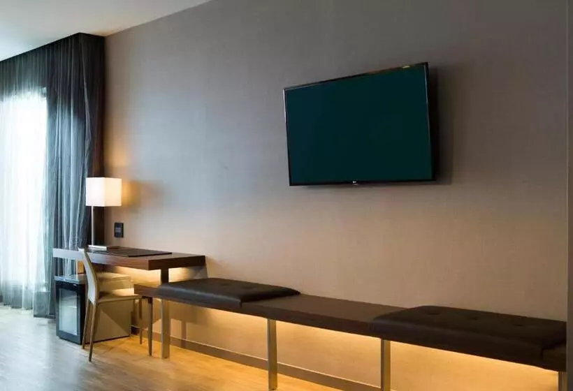 キングサイズベッドのスイートルーム, Ac Hotel Cincinnati At Liberty Center
