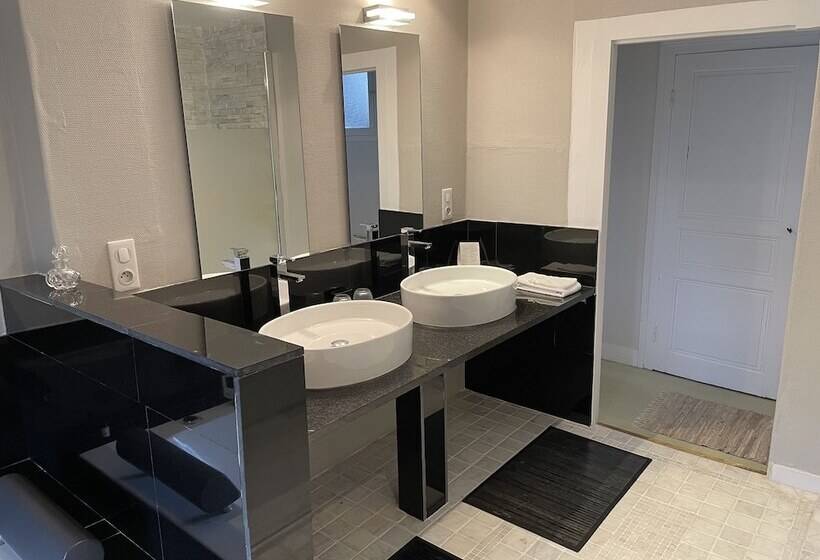 غرفة قياسية مطلّة علي الحديقة, Château La Rametière