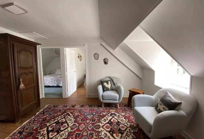 Talo 1 Makuuhuone, Château La Rametière