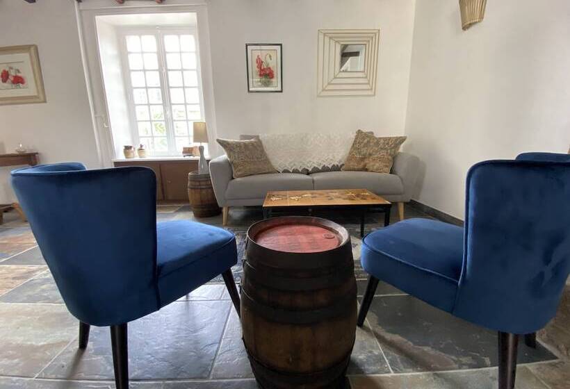 منزل غرفة نوم واحدة, Château La Rametière