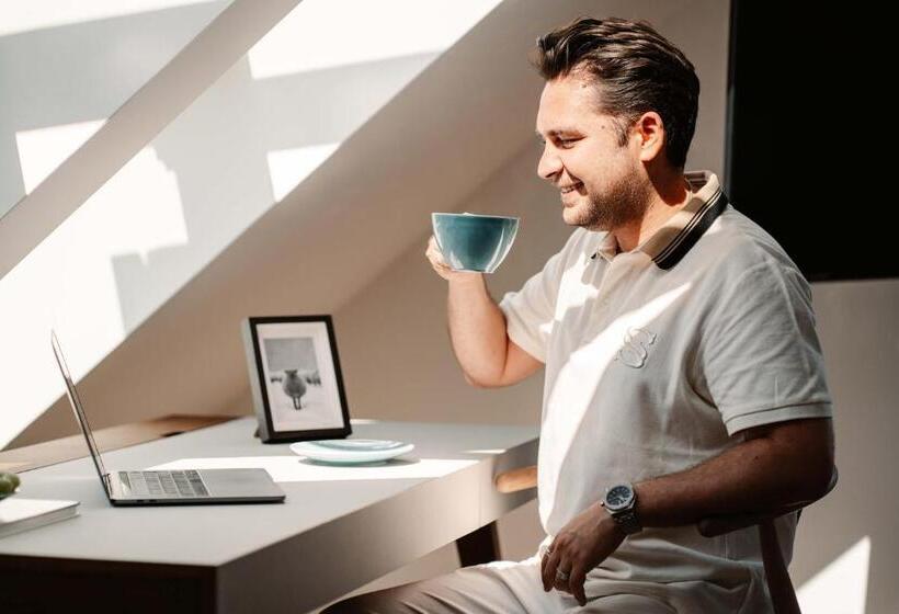 Люкс Кровать Кинг, Astra Maris