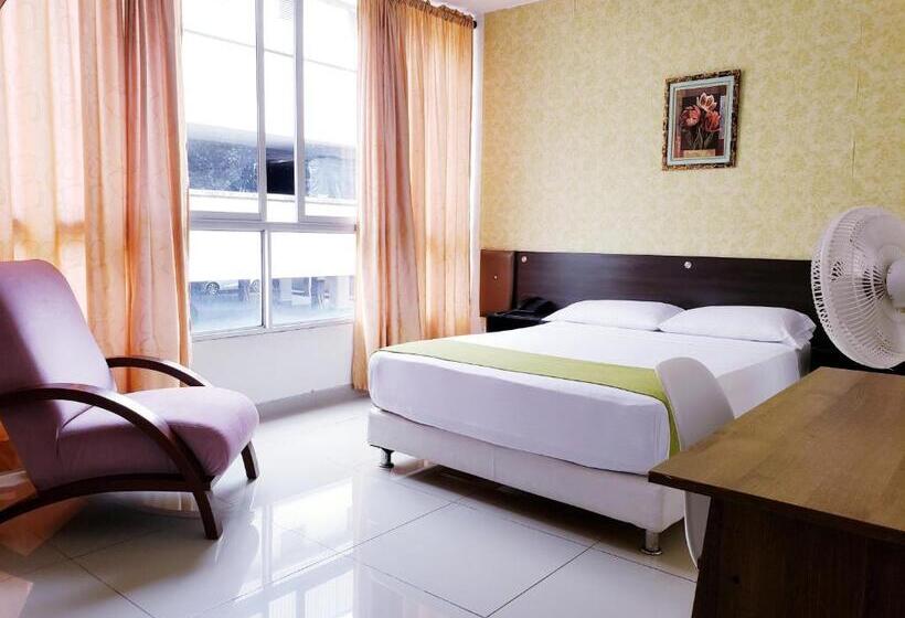 标准间, Suite Center Pereira