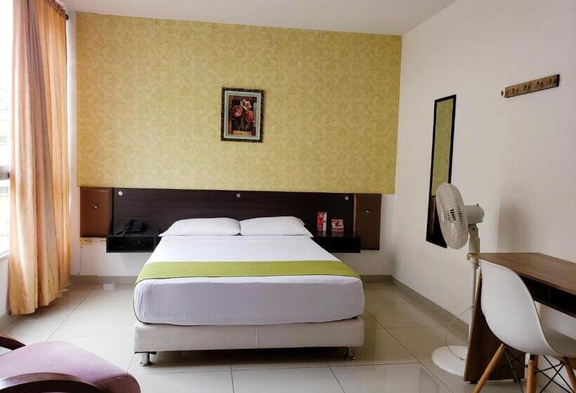 标准间, Suite Center Pereira