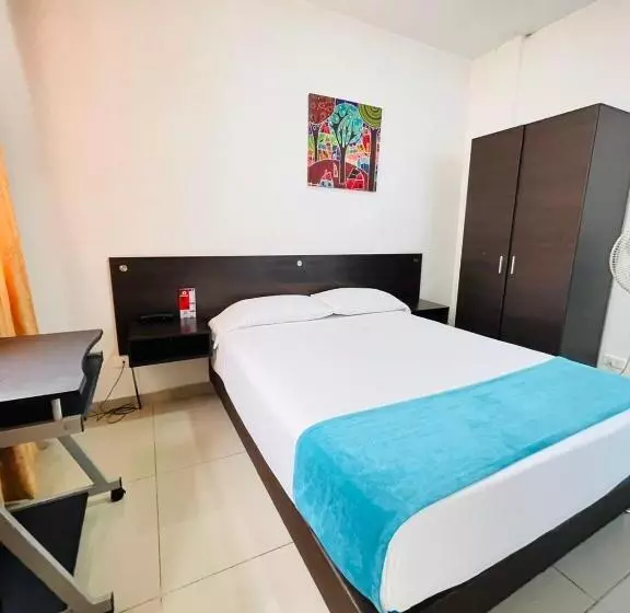 Economy-huone, Suite Center Pereira