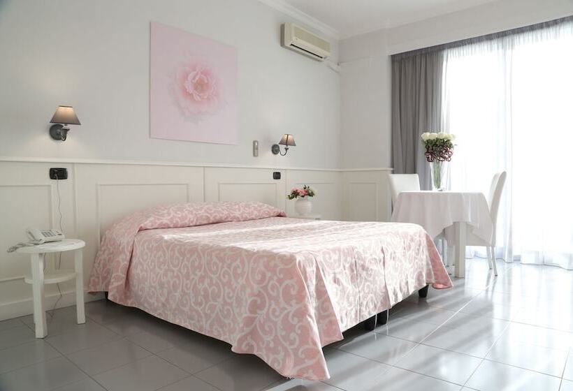 ジュニアスイート, Barbarella