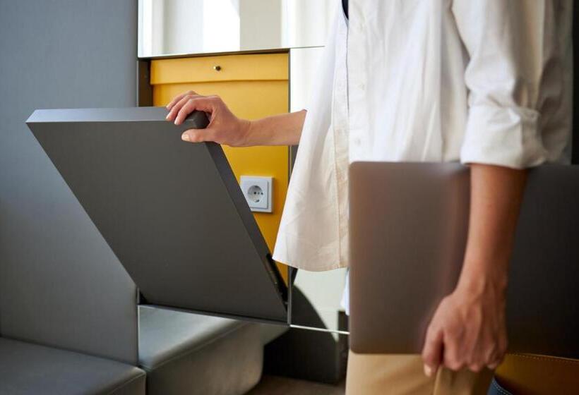 Habitación Estàndard Individual, Buddy