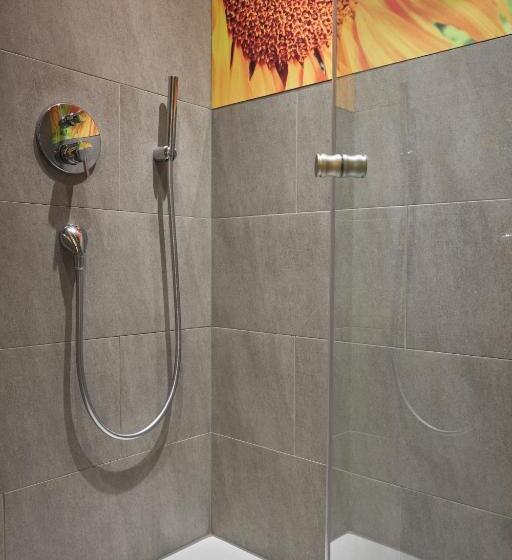 Habitació Comfort, Buddy