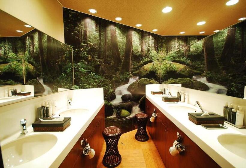 מיטה בחדר משותף, Anshin Oyado Shinbashi Ekimaeten