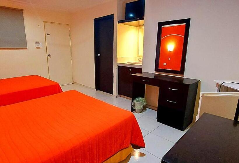 Номер Стандарт, El Marques