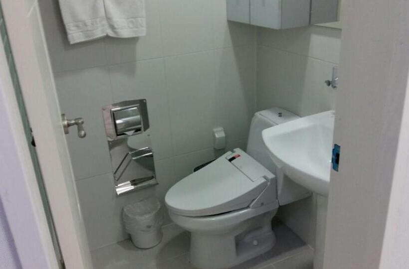 Quarto Estandar, Gaon Residence