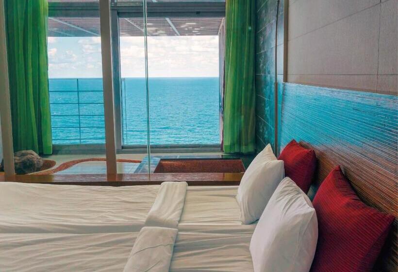 スイート, Haslla Art World Museum