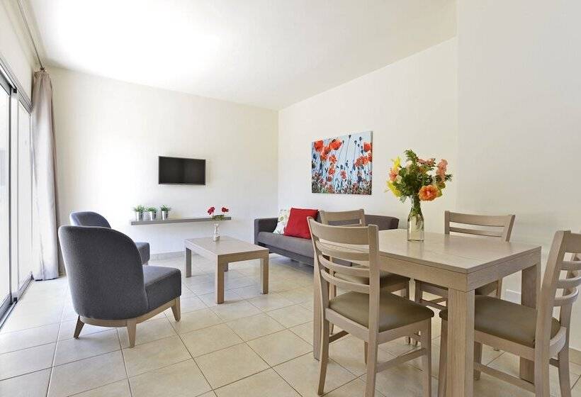 침실 1개 수피리어 아파트, Makronisos Village