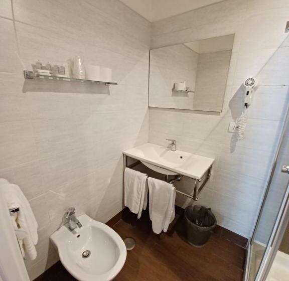 اتاق استاندارد چهار تخته, Mimosa Pantheon