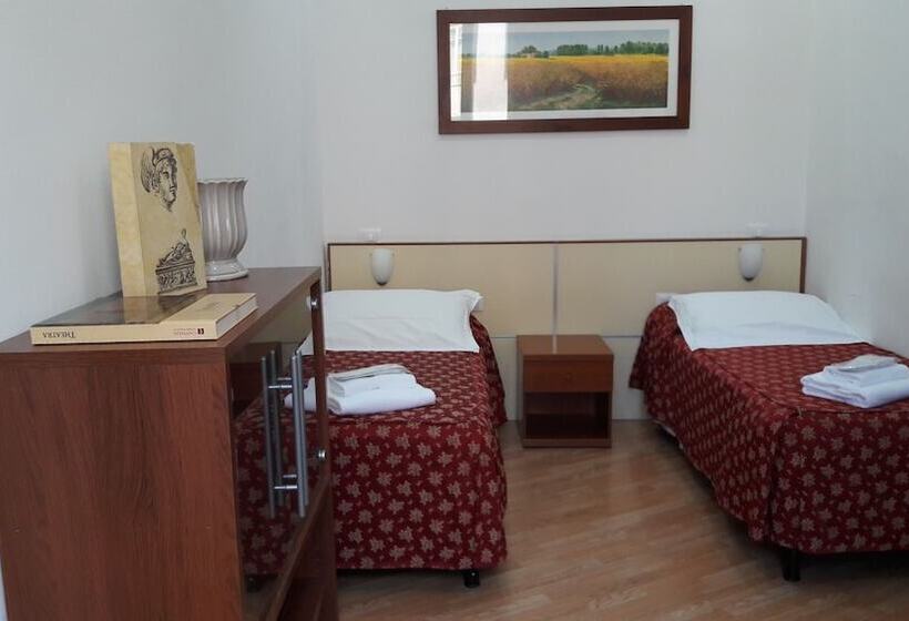 اتاق استاندارد چهار تخته, Mimosa Pantheon