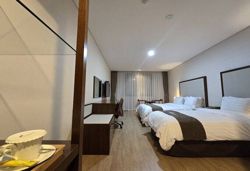 デラックスルーム, Yeosu Narsha