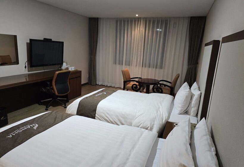 スタンダードルーム, Yeosu Narsha