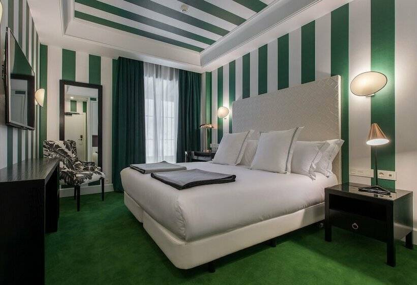 اتاق استاندارد, Room Mate Valeria