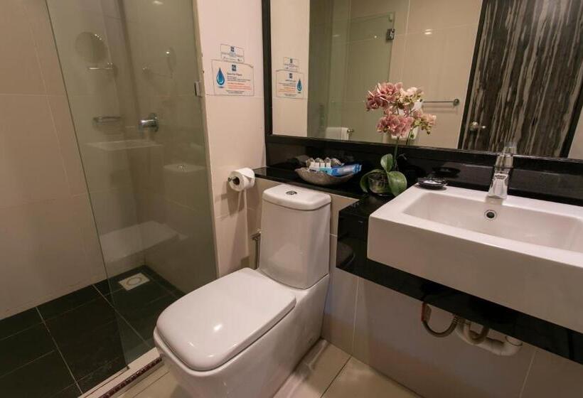 جناح إدارى, Sky Hotel Kota Kinabalu