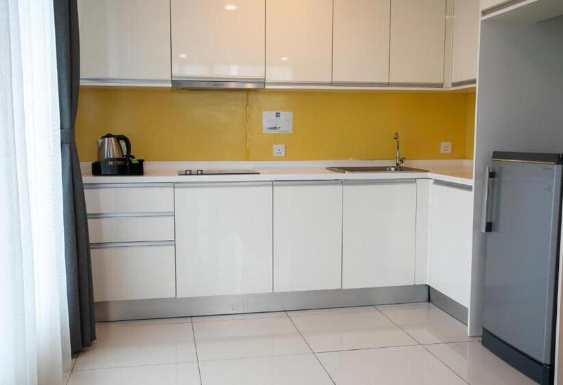 جناح إدارى, Sky Hotel Kota Kinabalu